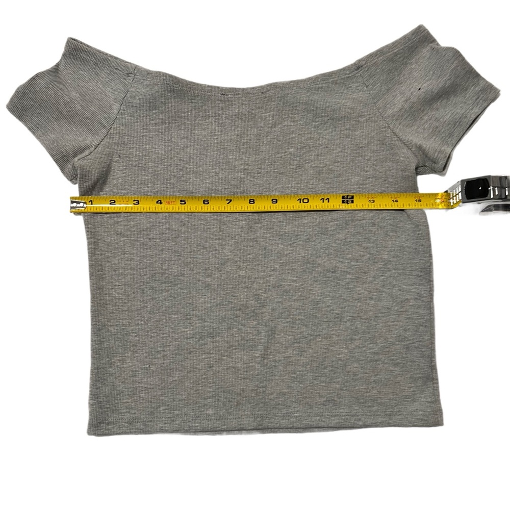 Forever 21 Gray Off-Shoulder Crop Top